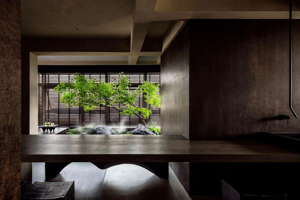 長條形的原木的洽談桌 長條形的原木的洽談桌