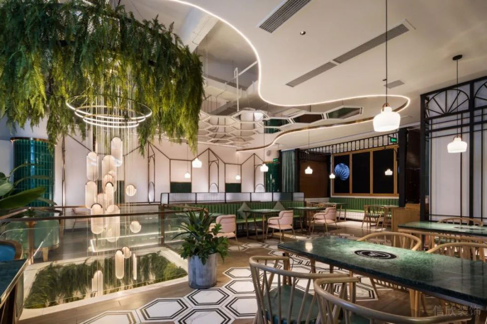 深圳南山方大城北歐輕奢風海鮮火鍋餐廳裝修案例藝術吊燈 深圳南山方大城北歐輕奢風海鮮火鍋餐廳裝修案例藝術吊燈