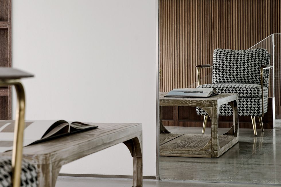 深圳市寶安區松崗現代風redefine西服定制店裝修設計原木茶幾 深圳市寶安區松崗現代風redefine西服定制店裝修設計原木茶幾