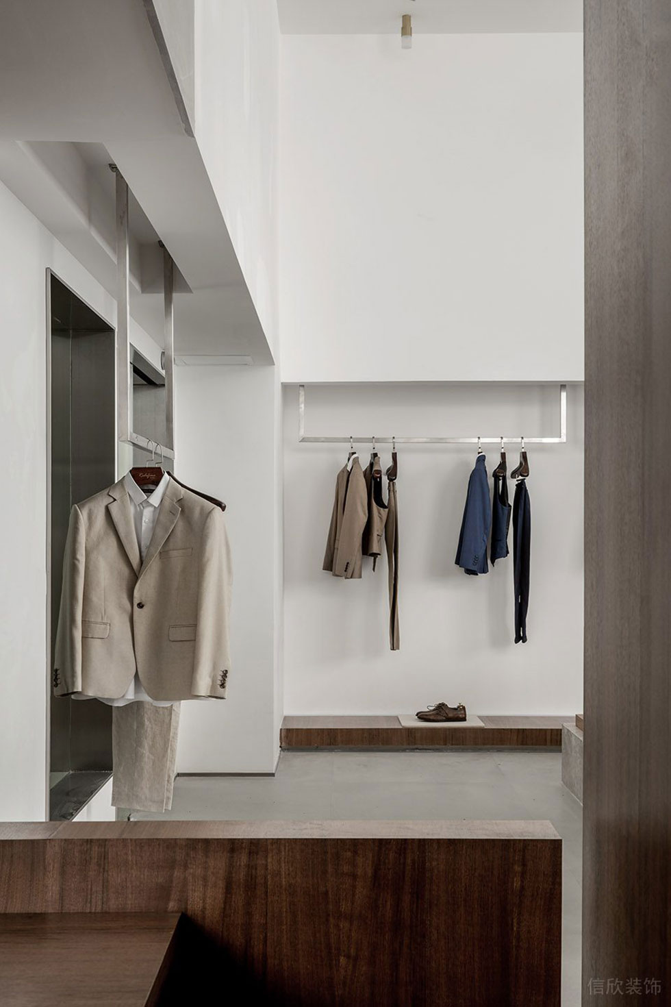 深圳市寶安區松崗現代風redefine西服定制店裝修設計西裝展示區 深圳市寶安區松崗現代風redefine西服定制店裝修設計西裝展示區