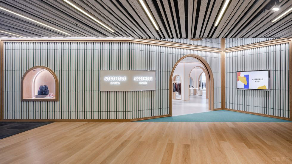 深圳市寶安區沙井現代風艾派零售店裝修設計白色條形天花吊頂 深圳市寶安區沙井現代風艾派零售店裝修設計白色條形天花吊頂