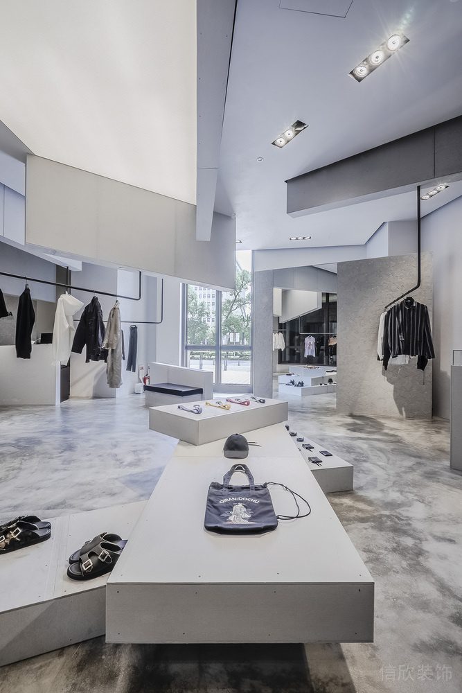 深圳市寶安區(qū)西鄉(xiāng)巨星御用品牌 Christian Dada 臺灣首間旗艦店天花吊頂裝修設計效果圖 深圳市寶安區(qū)西鄉(xiāng)巨星御用品牌 Christian Dada 臺灣首間旗艦店天花吊頂裝修設計效果圖