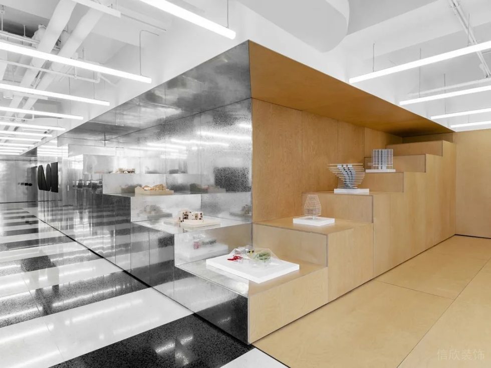 深圳龍崗和中心380平方米現代主義工業(yè)風辦公室裝修案例陳列展示區(qū)