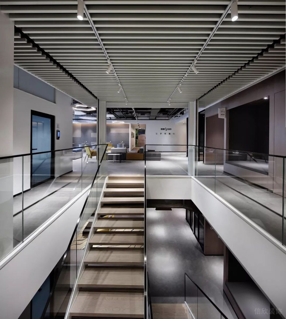 深圳南山天瓏大廈3000平方米簡約主義自然風(fēng)辦公室裝修案例樓梯間