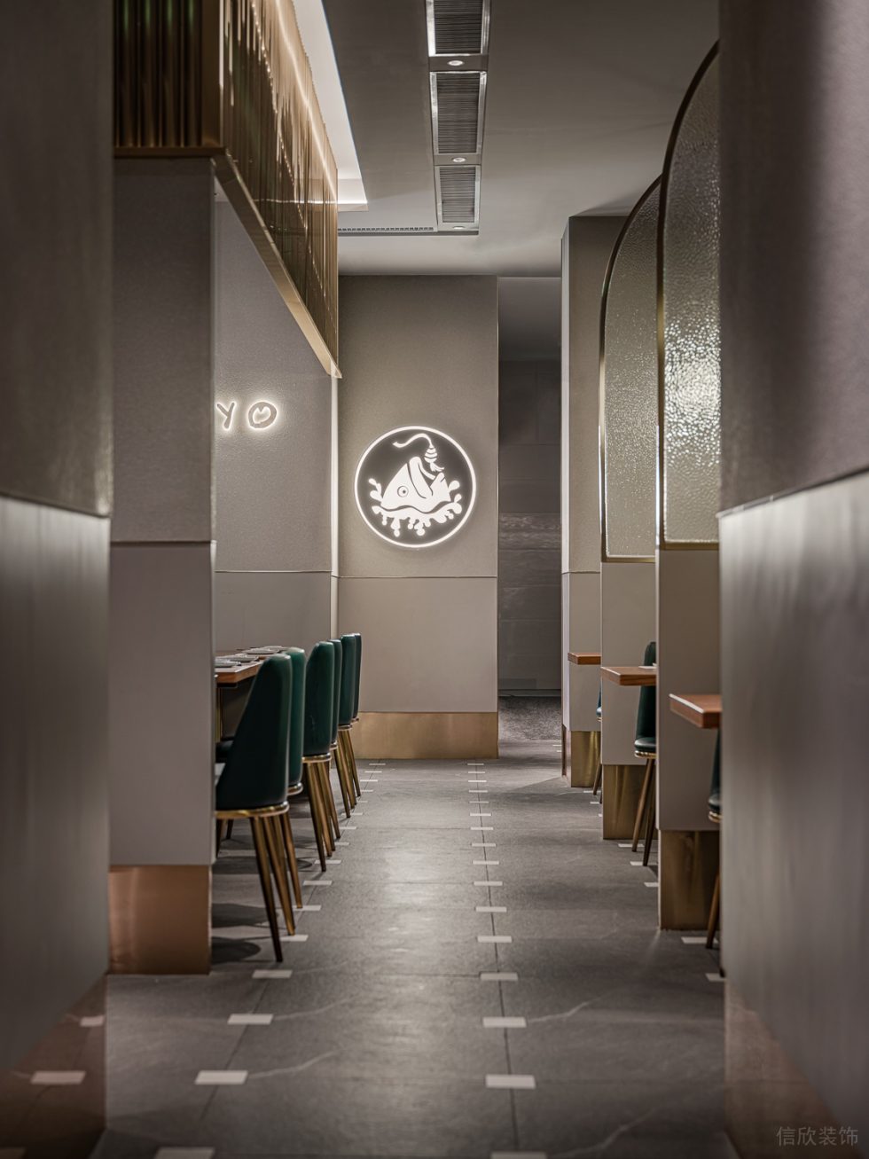 輕奢貴氣餐廳長廊過道裝修設(shè)計