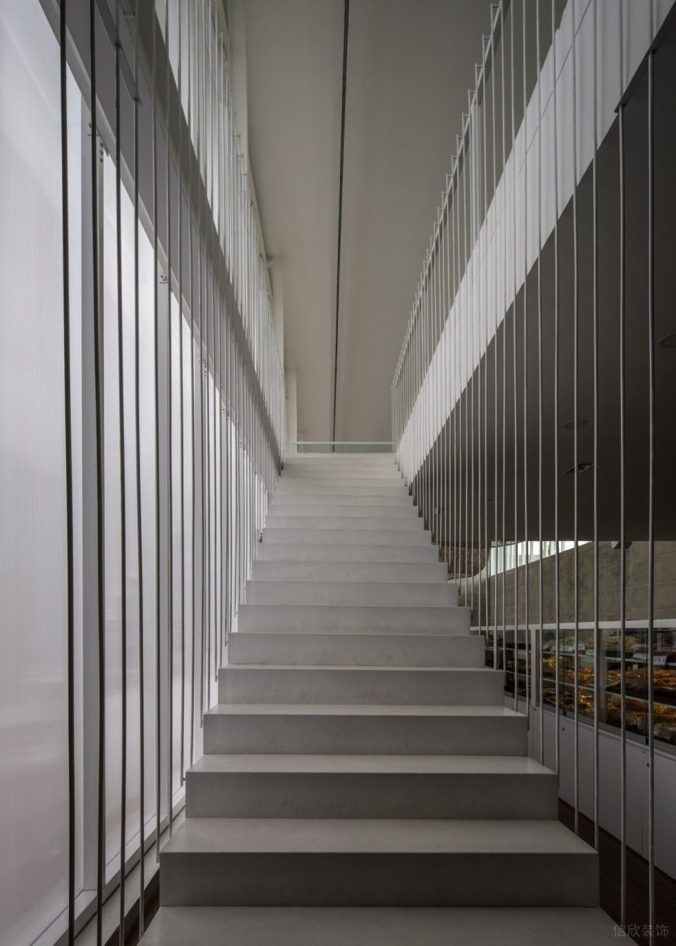 深圳南山生態(tài)多功能餐廳簡(jiǎn)單樓梯細(xì)節(jié)裝修設(shè)計(jì)