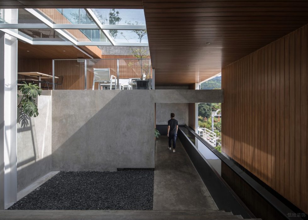 深圳南山生態(tài)多功能餐廳木制墻面細(xì)節(jié)裝修設(shè)計(jì)