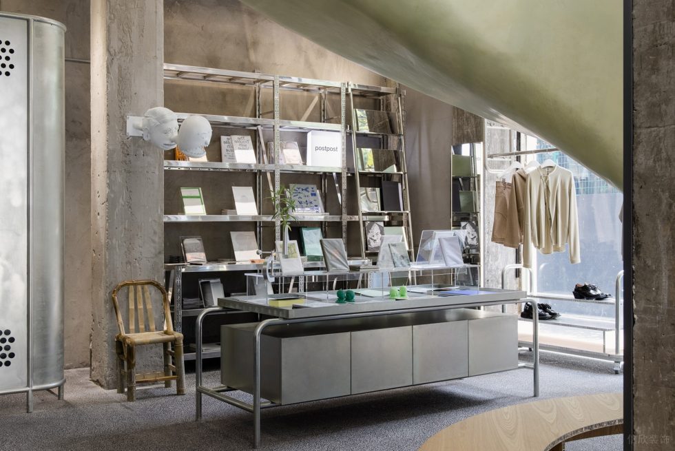 深圳市龍崗區平湖工業風服裝店裝修設計-不銹鋼島臺 深圳市龍崗區平湖工業風服裝店裝修設計-不銹鋼島臺