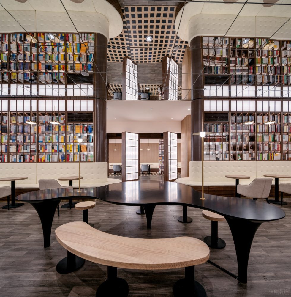 深圳市羅湖區(qū)寶安南新中式風(fēng)書店裝修設(shè)計(jì)-實(shí)木弧形桌椅閱讀區(qū) 深圳市羅湖區(qū)寶安南新中式風(fēng)書店裝修設(shè)計(jì)-實(shí)木弧形桌椅閱讀區(qū)