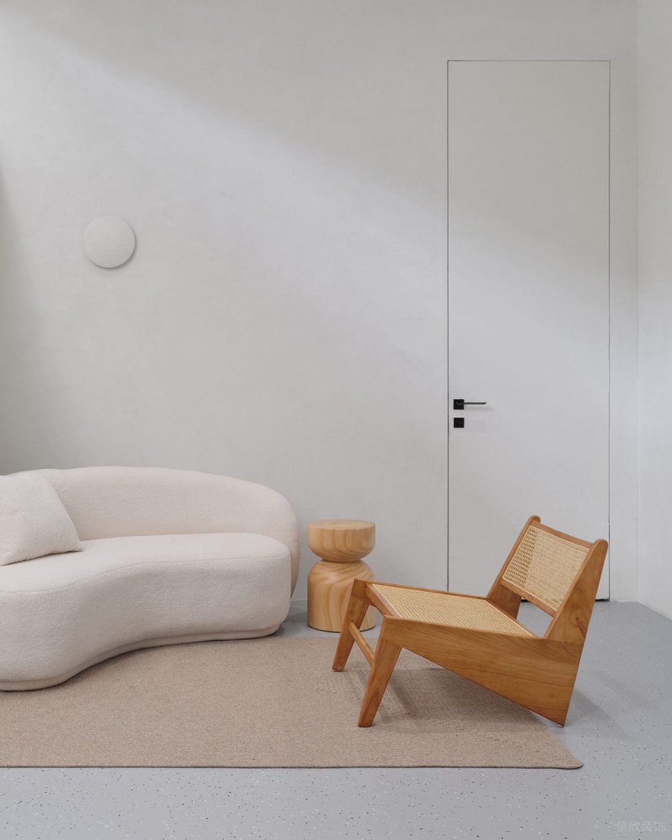 深圳市龍華區(qū)大浪侘寂風(fēng)服裝店裝修設(shè)計(jì) 休息區(qū)