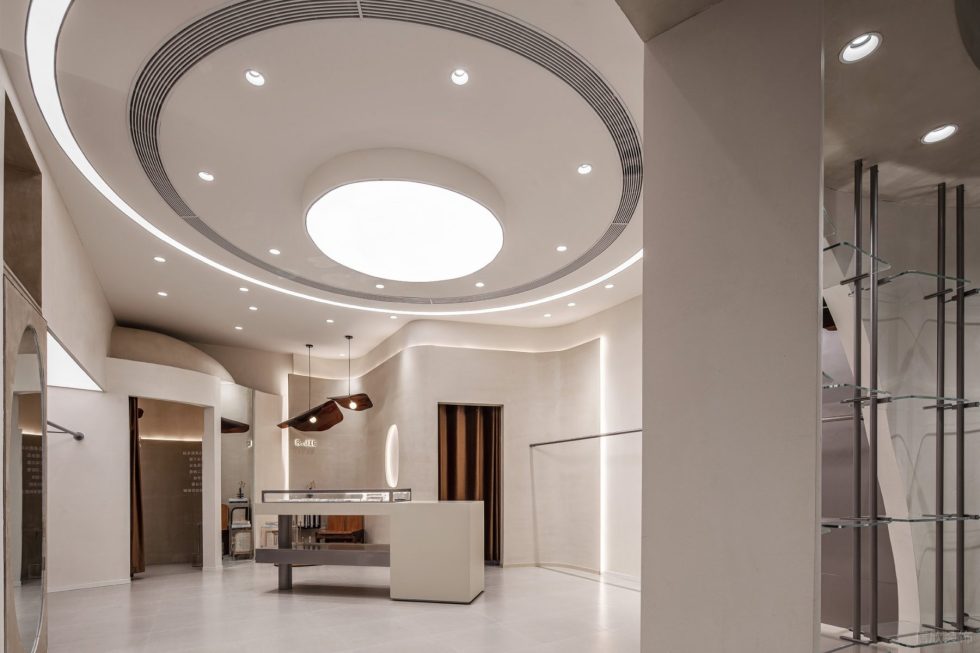 深圳市龍華區(qū)觀(guān)瀾服裝買(mǎi)手店裝修設(shè)計(jì) 前臺(tái)