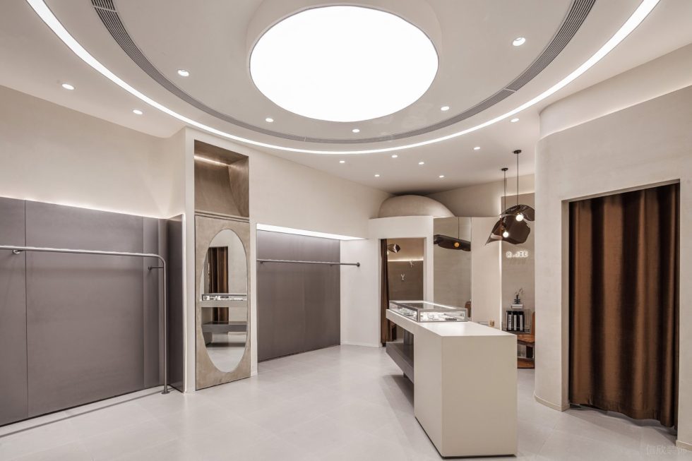 深圳市龍華區(qū)觀(guān)瀾服裝買(mǎi)手店裝修設(shè)計(jì) 前臺(tái)二