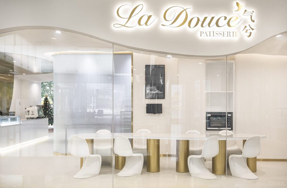 深圳市南山區(qū)科技園現(xiàn)代風(fēng)烘培體驗店裝修設(shè)計效果圖-入口二