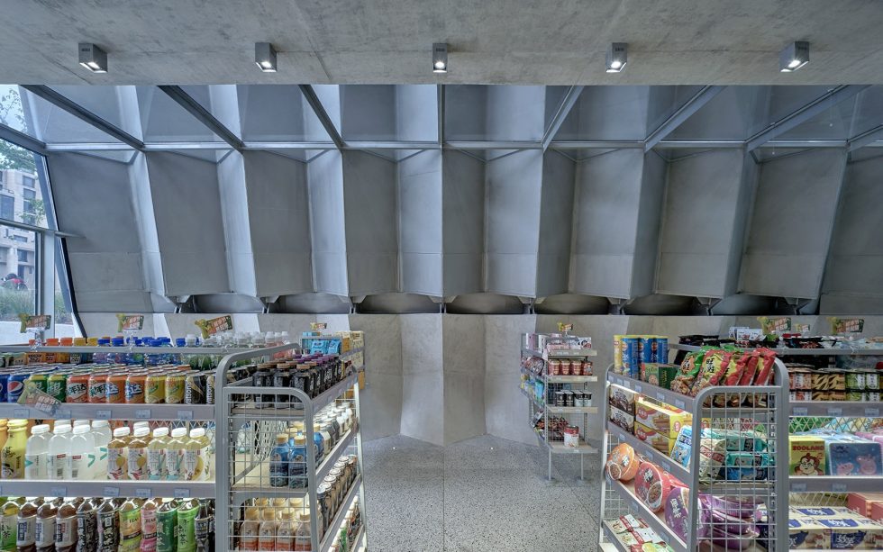 深圳市南山區南油中石化加油站實景效果圖-水泥屏風背景墻 深圳市南山區南油中石化加油站實景效果圖-水泥屏風背景墻