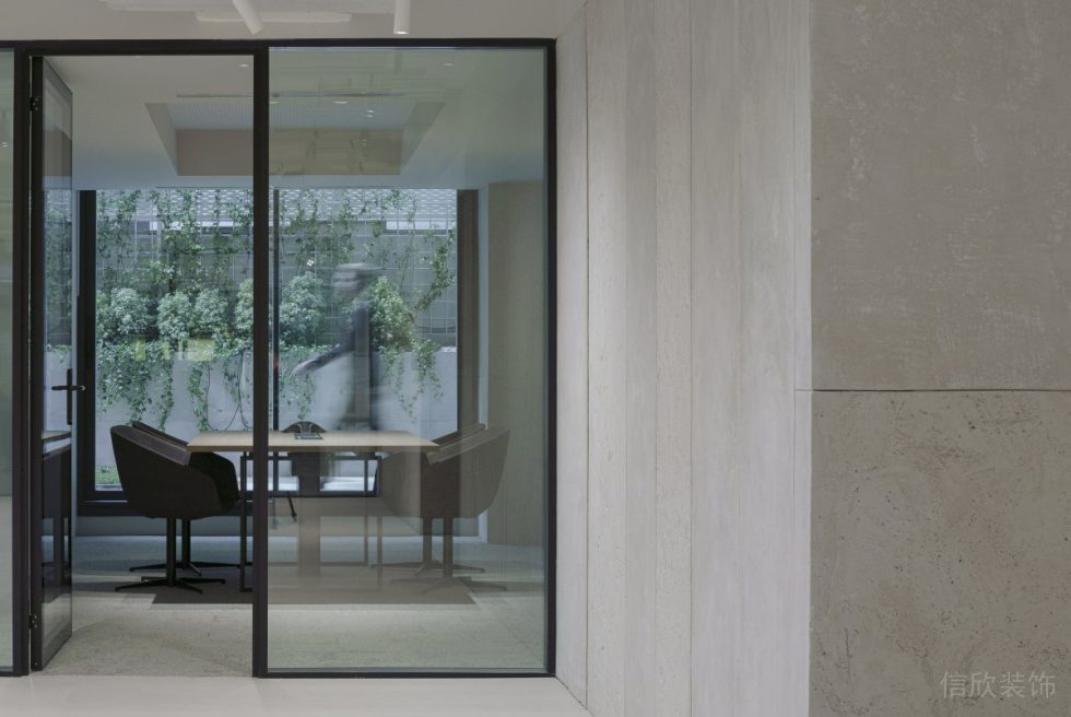 深圳市南山區(qū)中科納能大廈現(xiàn)代極簡(jiǎn)主義辦公室裝修設(shè)計(jì)方案 前臺(tái)服務(wù)臺(tái) 會(huì)議室
