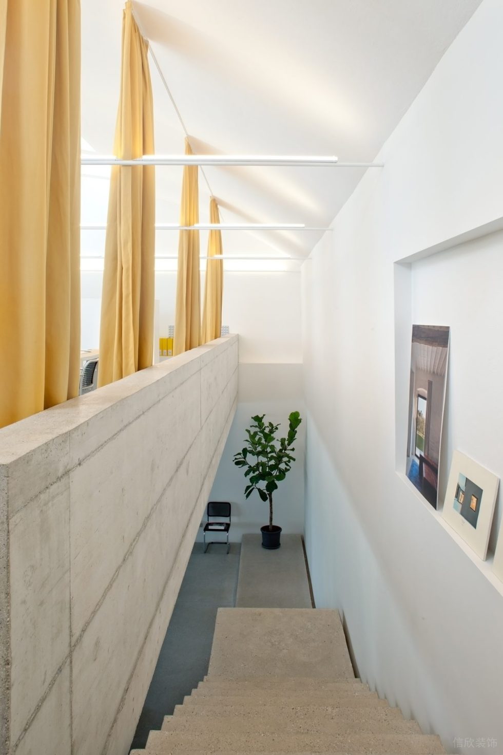 清新簡約風(fēng)辦公室裝修設(shè)計 條石樓梯