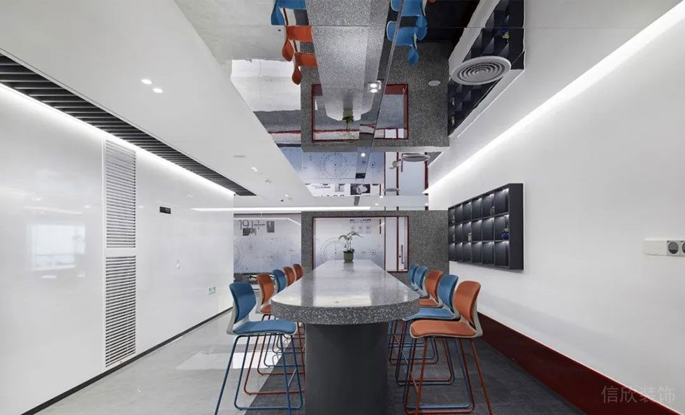 深圳南山區(qū)三航科技園西北工業(yè)大學(xué)現(xiàn)代極簡主義灰色主調(diào)辦公室裝修 休閑吧臺