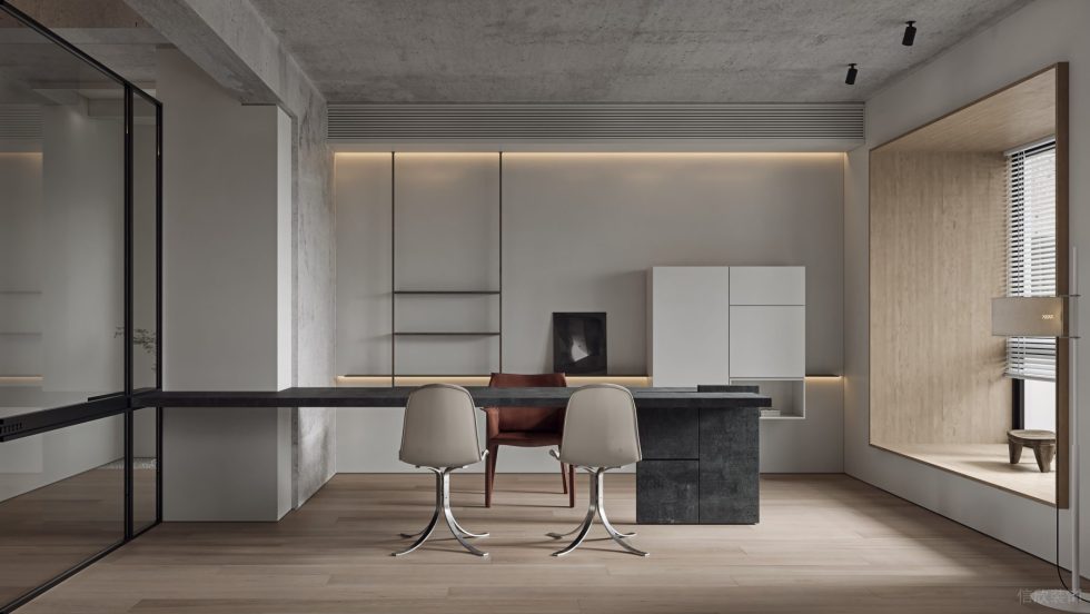 深圳市龍崗區(qū)極簡(jiǎn)工業(yè)風(fēng)新辦公場(chǎng)地 主創(chuàng)辦公室1