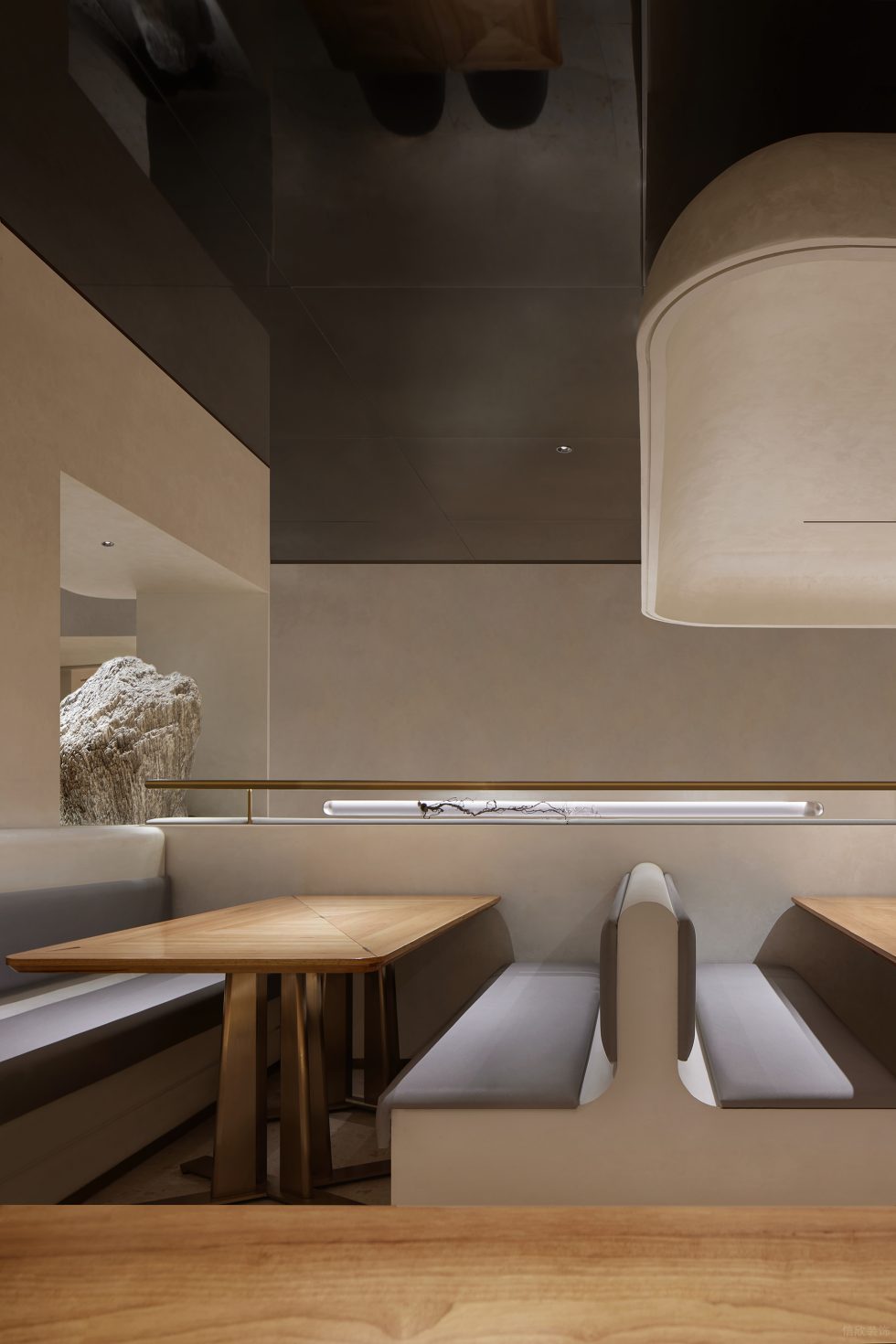 現(xiàn)代極簡餐廳簡單實用卡座裝修設(shè)計