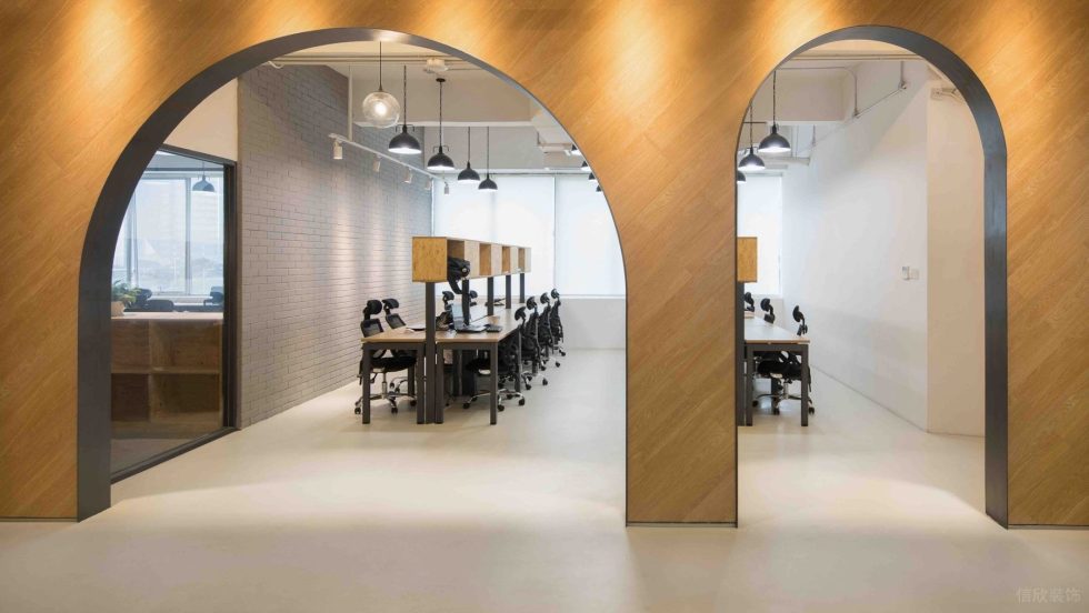 輕工業(yè)風(fēng)格辦公室裝修設(shè)計(jì)木色歐松板工作臺(tái) 輕工業(yè)風(fēng)格辦公室裝修設(shè)計(jì)木色歐松板工作臺(tái)