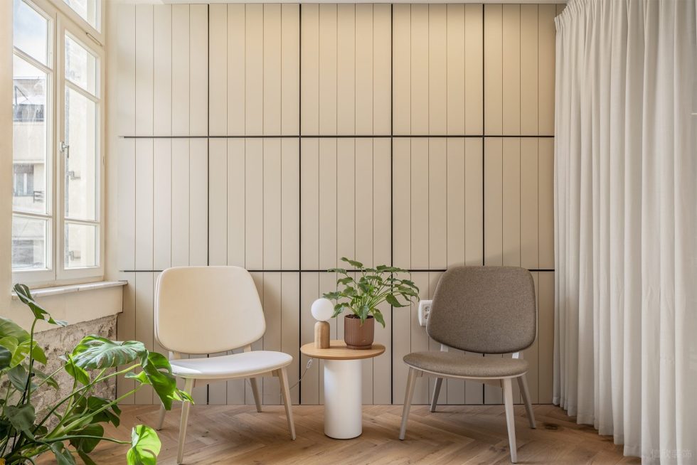 自然簡(jiǎn)約風(fēng)辦公室裝修設(shè)計(jì)暖白色休息區(qū) 自然簡(jiǎn)約風(fēng)辦公室裝修設(shè)計(jì)暖白色休息區(qū)