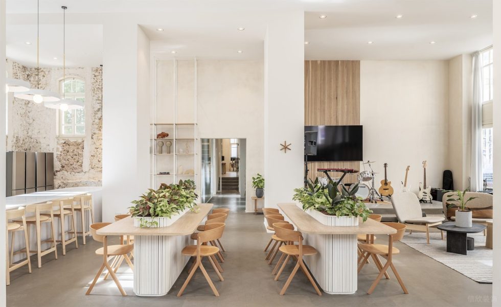 自然簡(jiǎn)約風(fēng)辦公室裝修設(shè)計(jì)白木色休閑廳 自然簡(jiǎn)約風(fēng)辦公室裝修設(shè)計(jì)白木色休閑廳