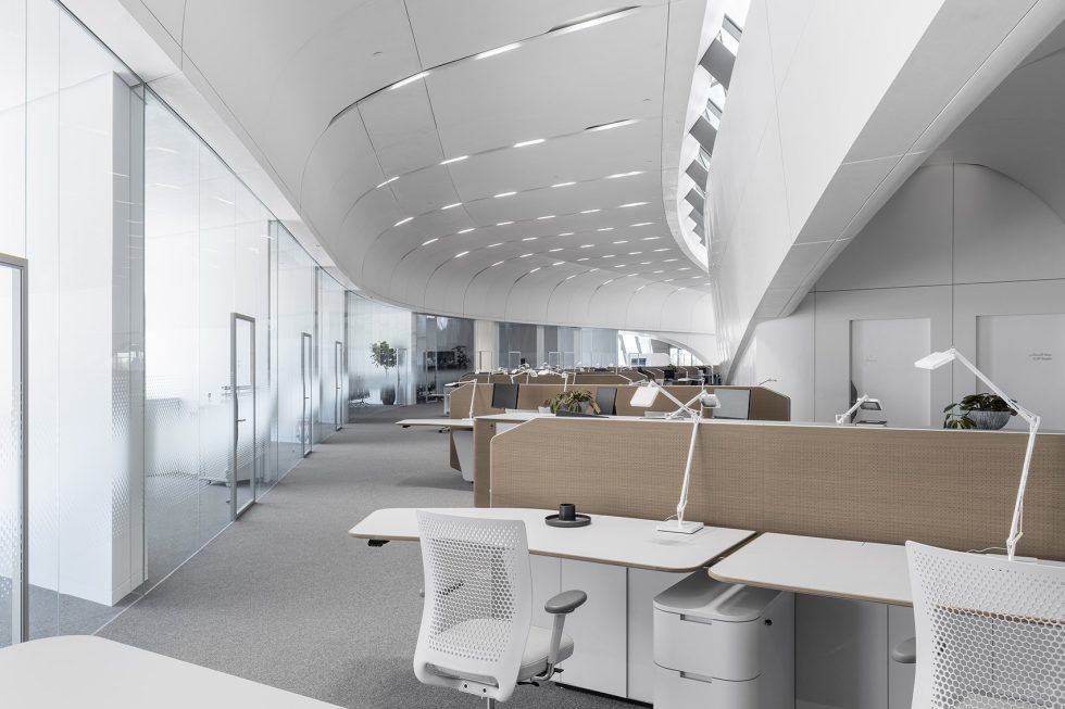 灰白色現(xiàn)代簡(jiǎn)約風(fēng)辦公室裝修設(shè)計(jì)純白色臺(tái)燈