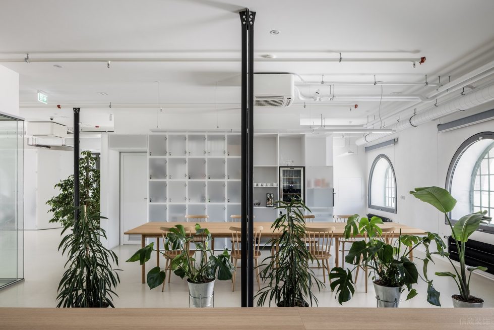 白色簡約自然風(fēng)辦公室裝修設(shè)計白色系茶水間 白色簡約自然風(fēng)辦公室裝修設(shè)計白色系茶水間