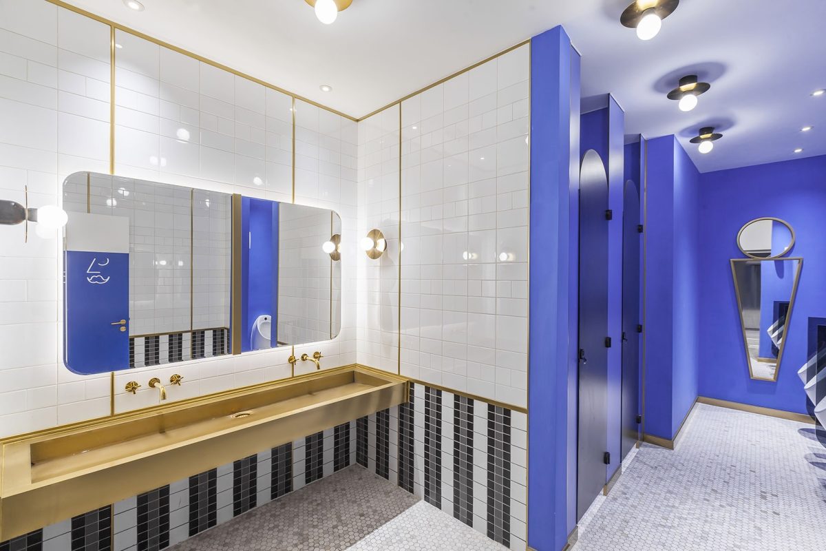 辦公室男士廁所鎏金洗手池分隔衛(wèi)生室設計