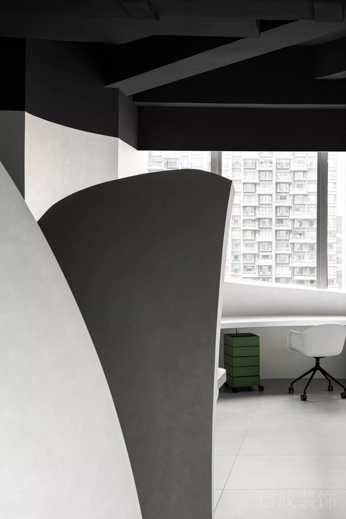 純黑工業(yè)風天花板設計