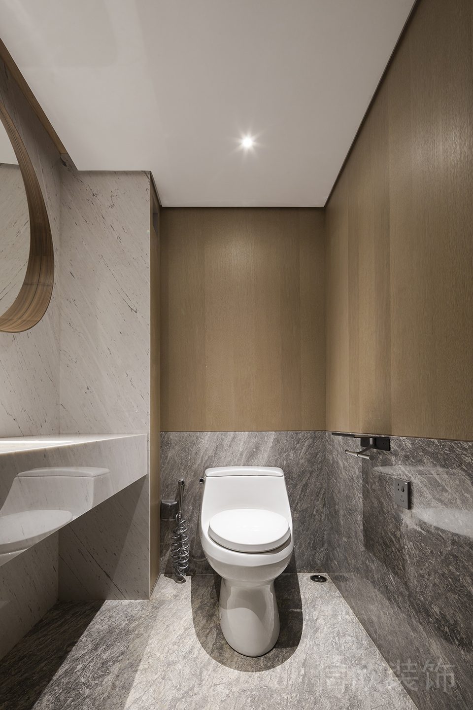 大理石輕奢風獨立衛(wèi)生間裝修設計圖