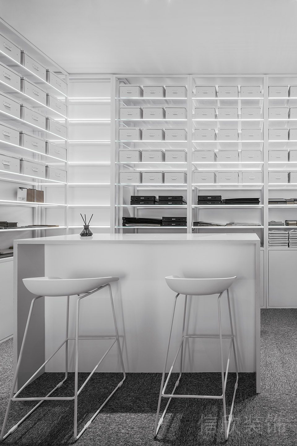 水吧臺休息區高腿椅亞克力效果圖