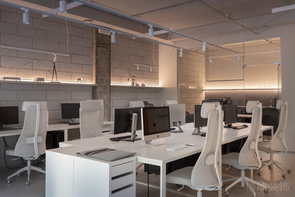 純白簡約風(fēng)辦公空間開放辦公區(qū)吊頂設(shè)計