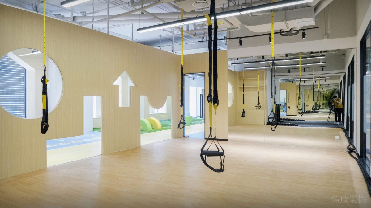瑜伽培訓(xùn)機構(gòu)工業(yè)風(fēng)天花板懸吊區(qū)裝修