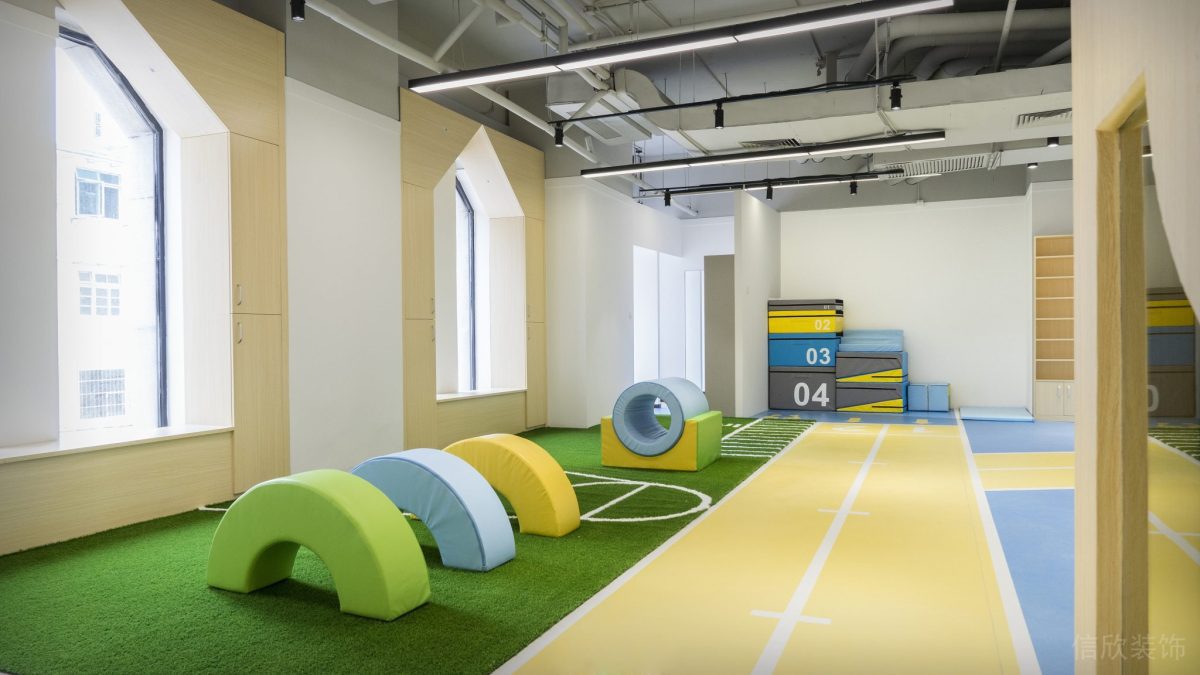 原木窗戶保護瑜伽培訓(xùn)機構(gòu)裝修設(shè)計