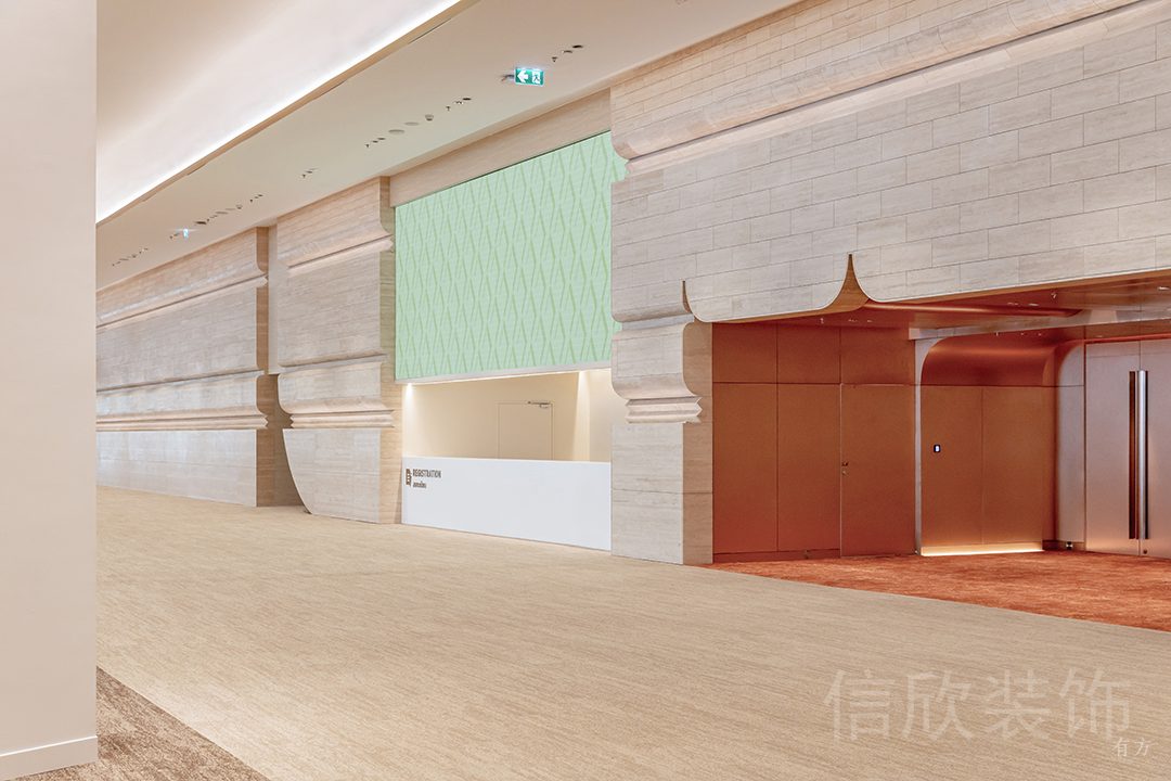 創(chuàng)意半墻設計墻體隔斷弧線圓角效果‘辦公室過道裝修設計