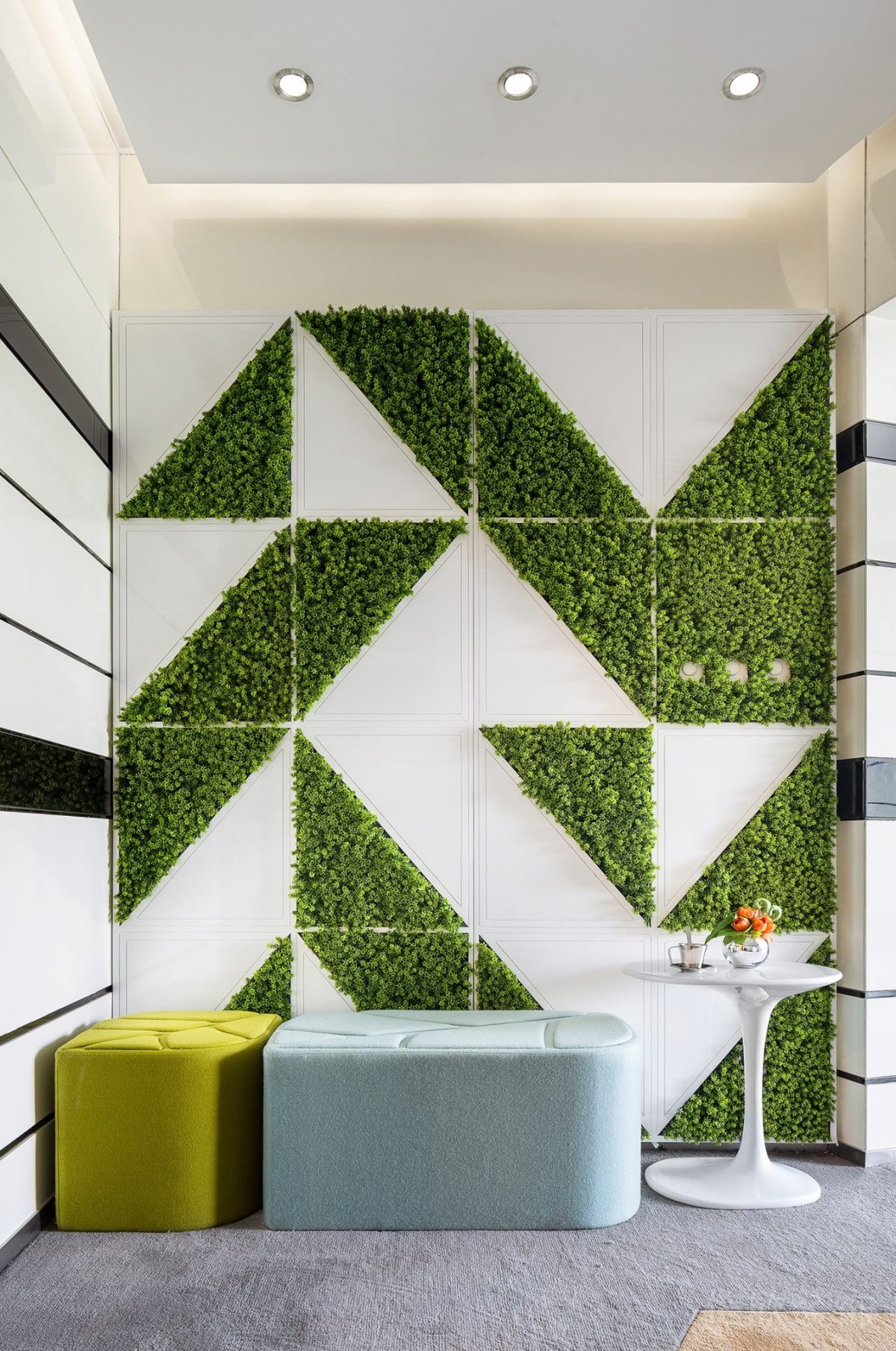 前臺(tái)休息區(qū)裝修設(shè)計(jì)吸頂燈裝修辦公室效果圖