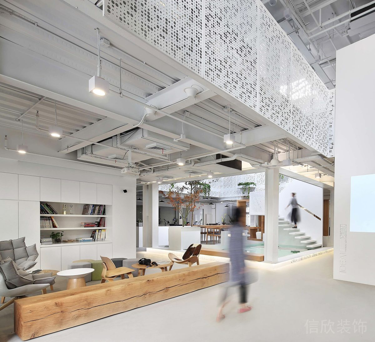 實(shí)木裝修辦公室開放式休息區(qū)洽談室