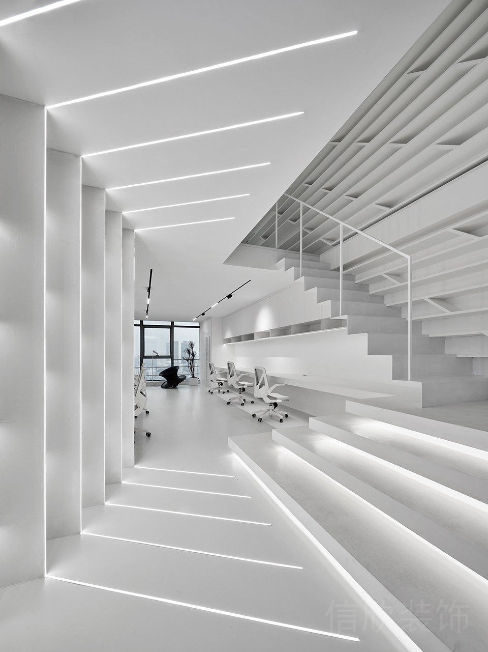 燈飾效果辦公室階梯裝修大廳工位效果多層次辦公室設(shè)計(jì)圖