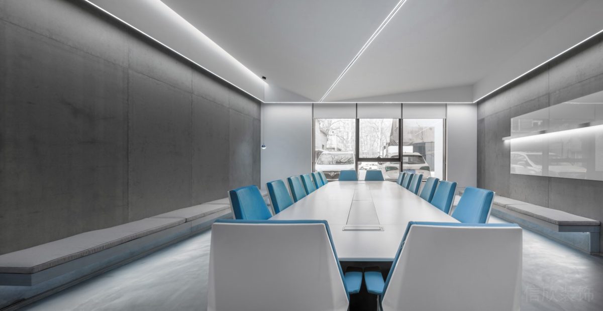 高端深圳設計裝飾公司現(xiàn)代簡約風辦公室裝修設計在線咨詢會議室效果直線工業(yè)風裝修